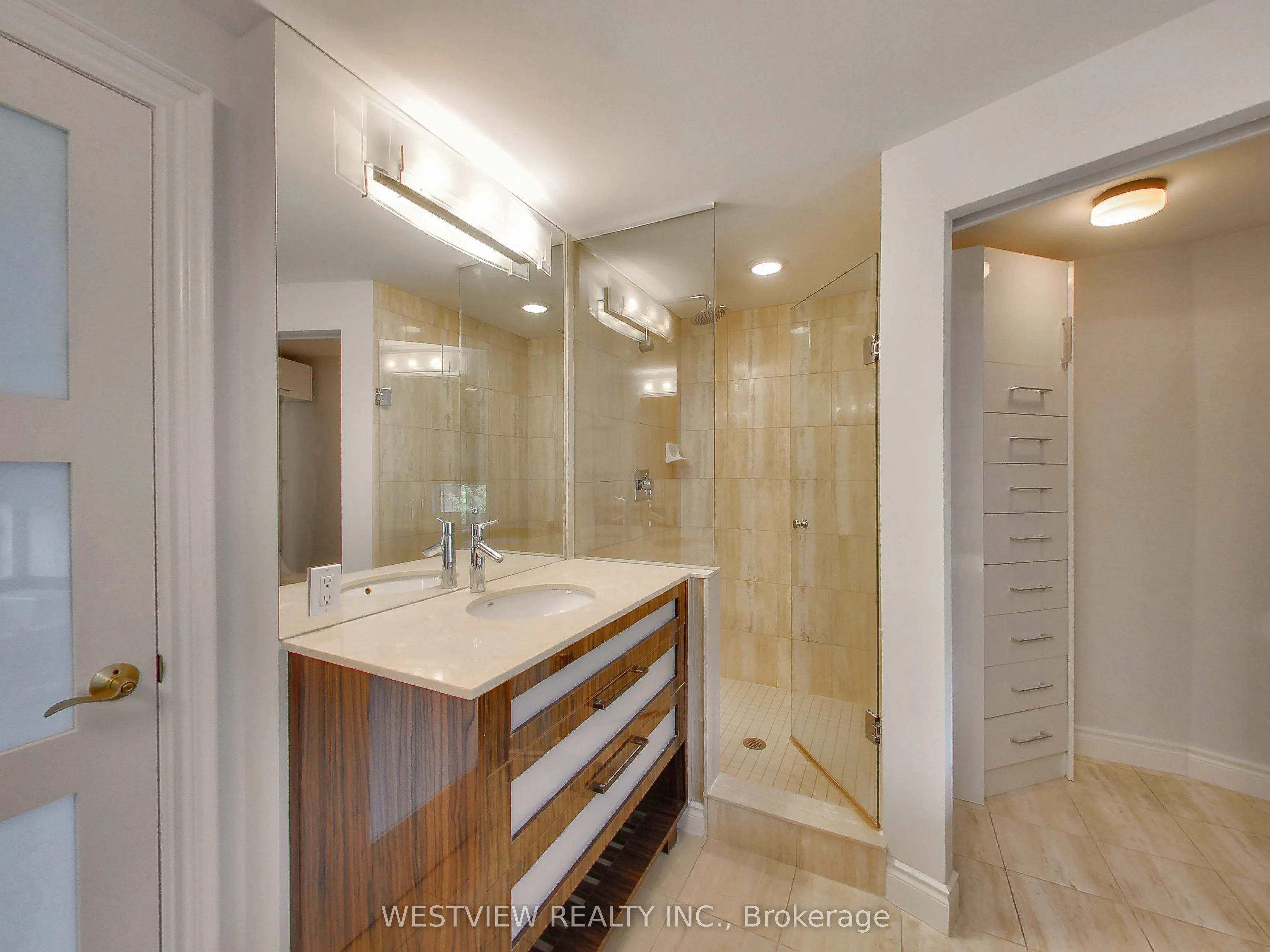 2111 Lake Shore Boulevard #116