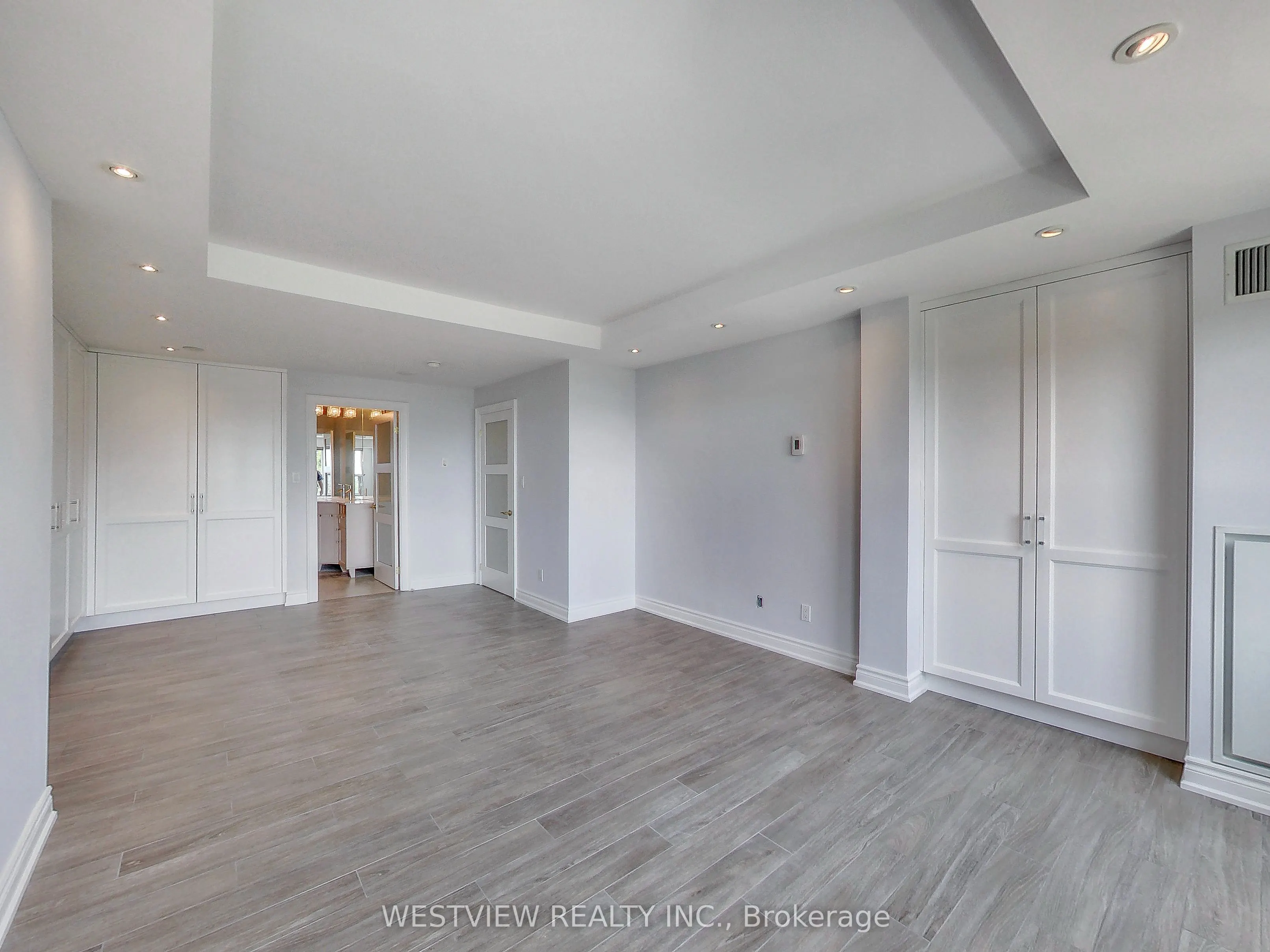 2111 Lake Shore Boulevard #116