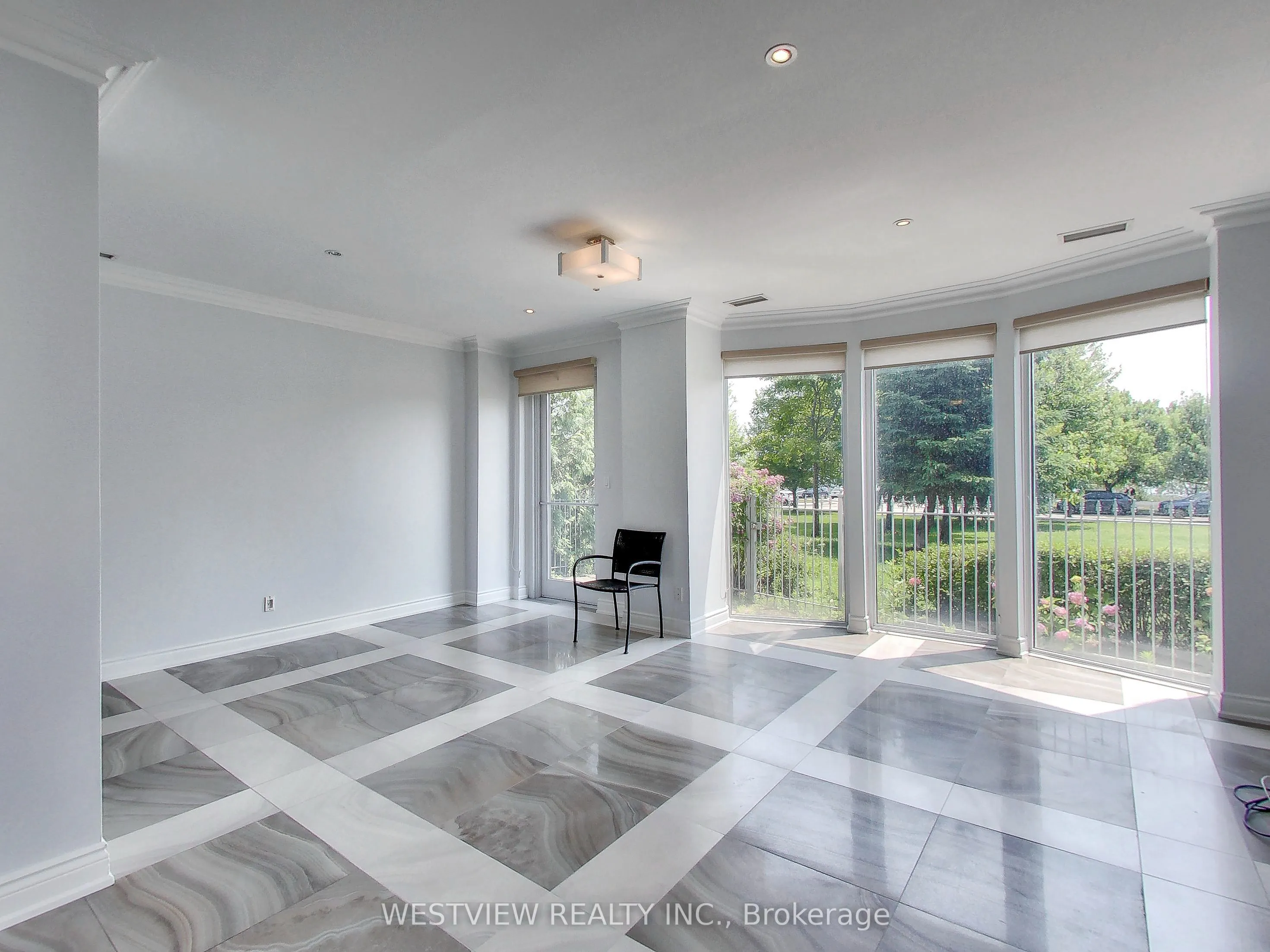 2111 Lake Shore Boulevard #116
