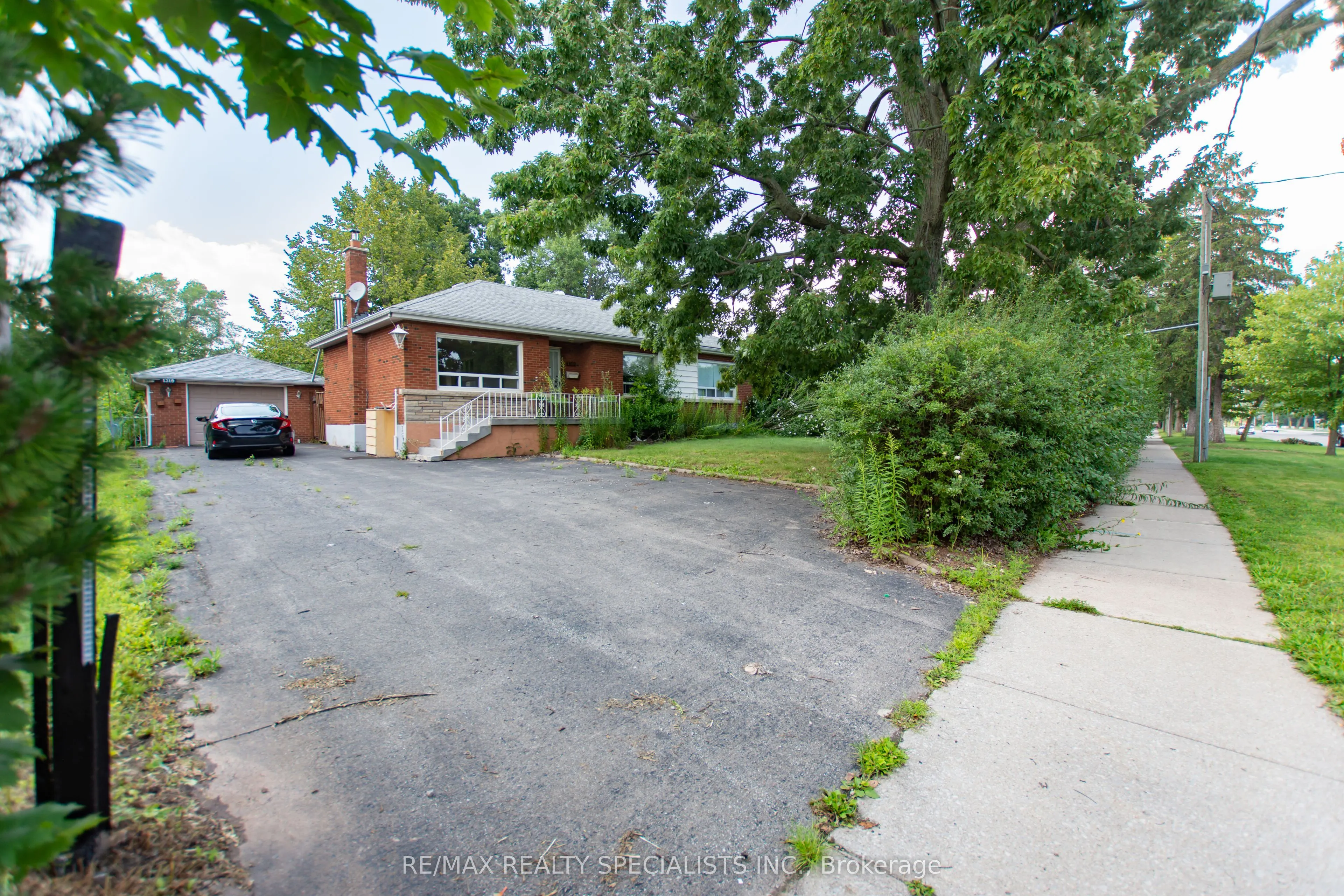1319 Rebecca Street