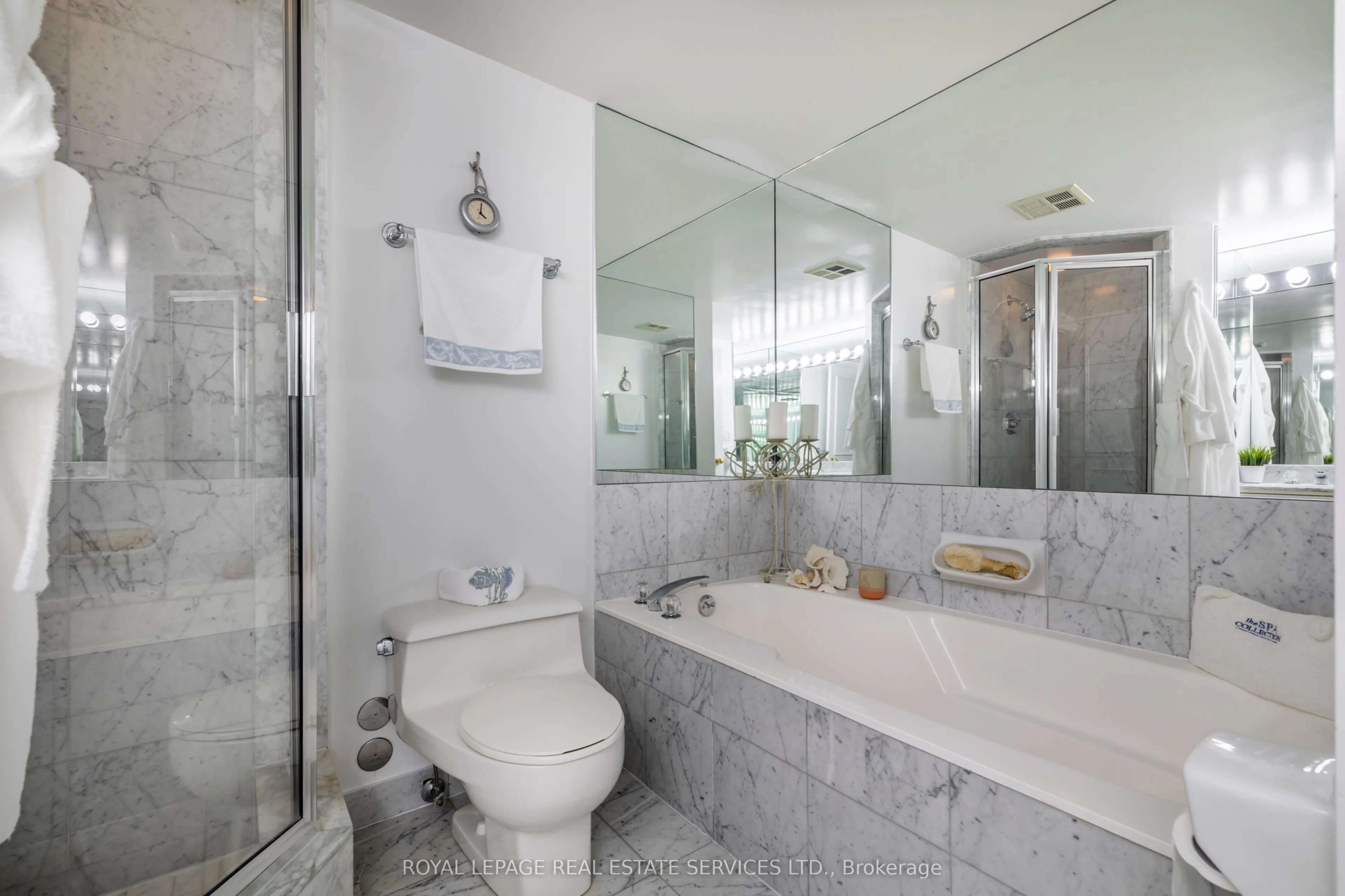 1 Palace Pier Court, #4302