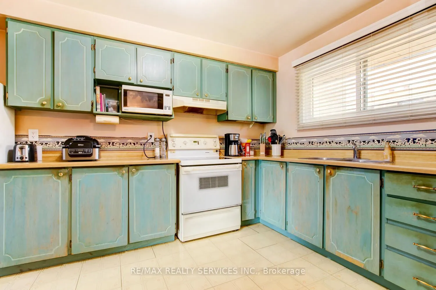112 Ashton Crescent, #112