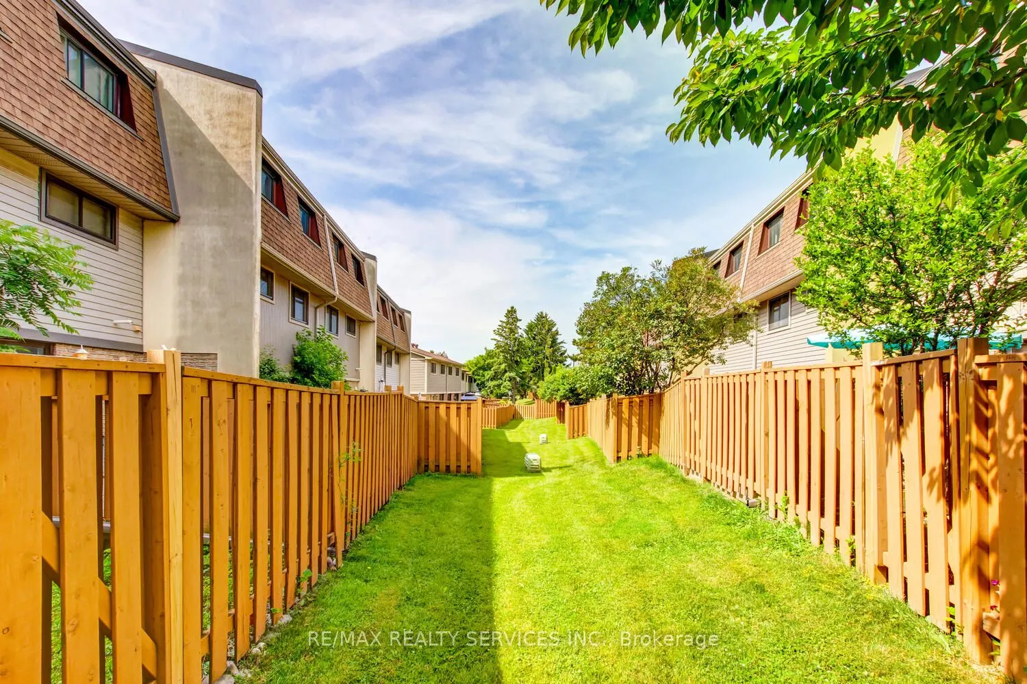 112 Ashton Crescent, #112