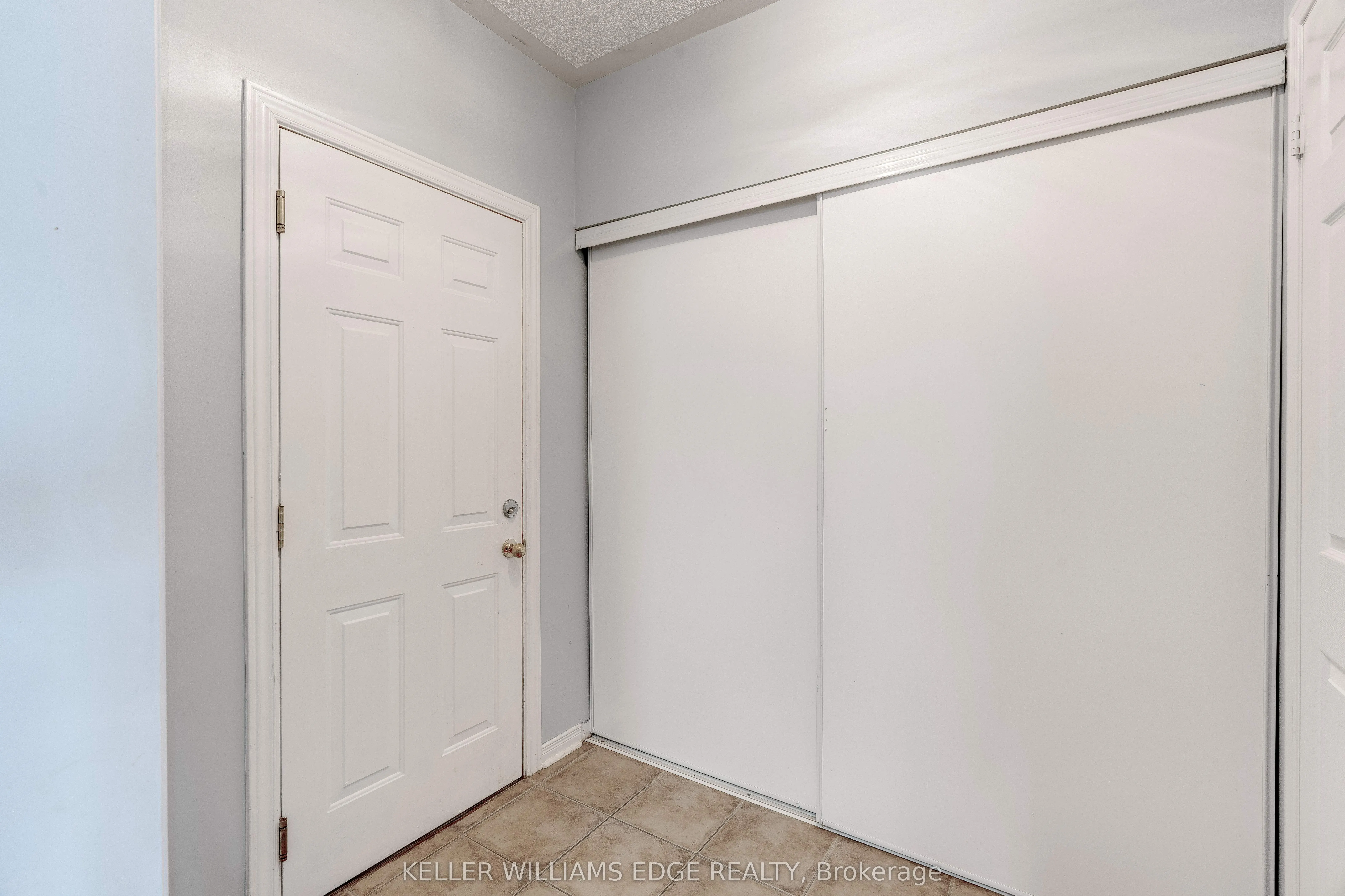 85 Mowat Crescent