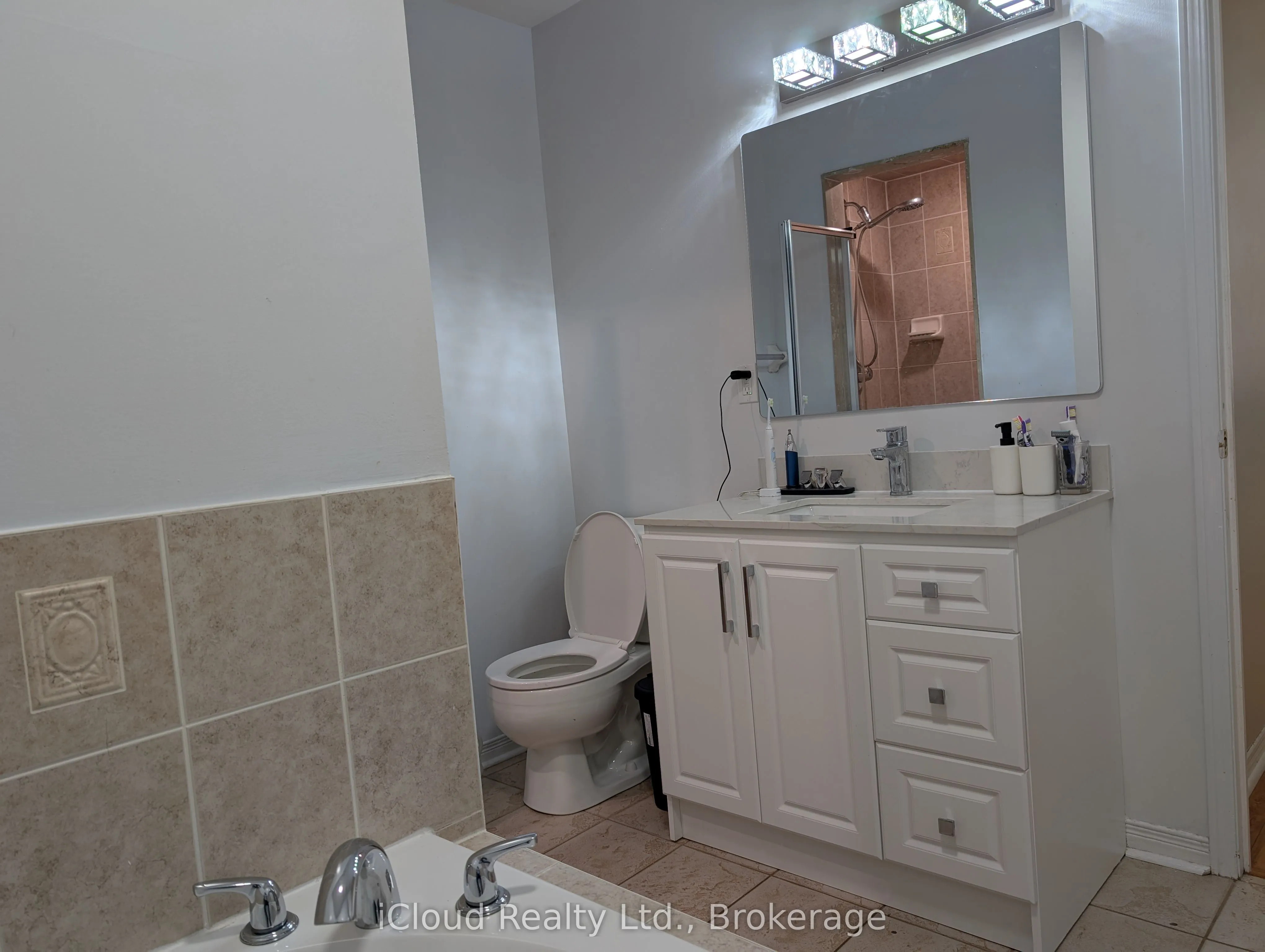 10 Polar Bear Place E