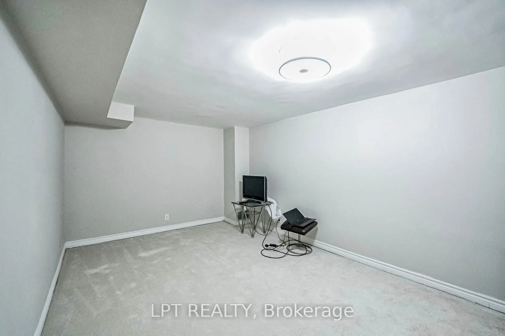 680 Powell Court