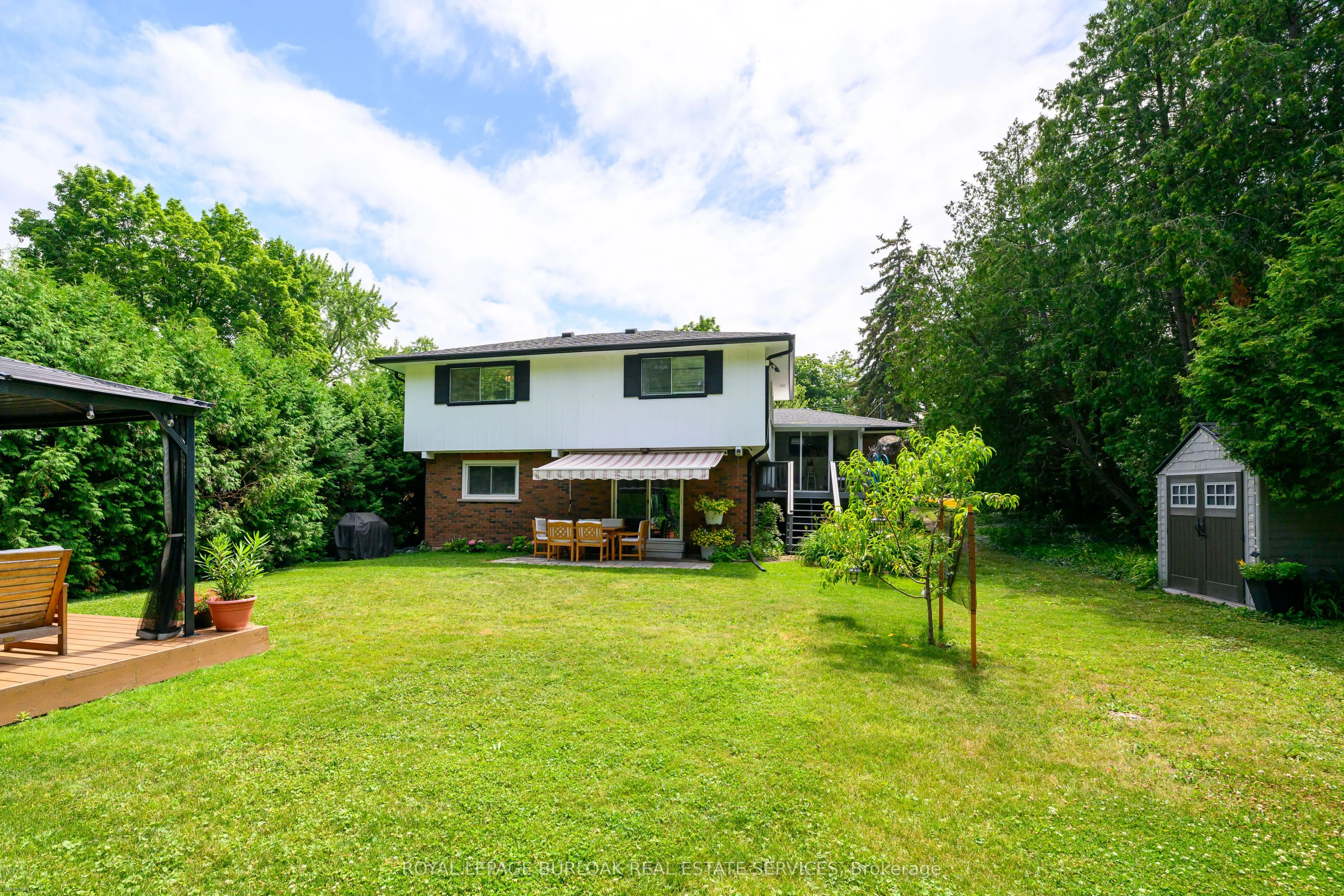 243 Appleby Line
