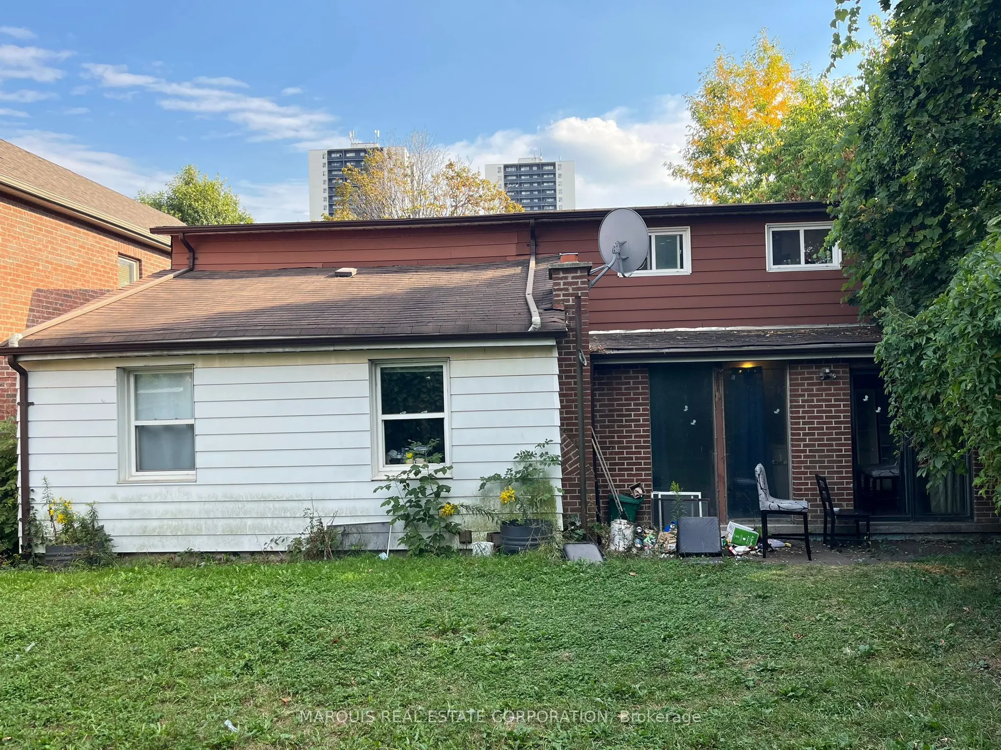 14 Cardell Avenue