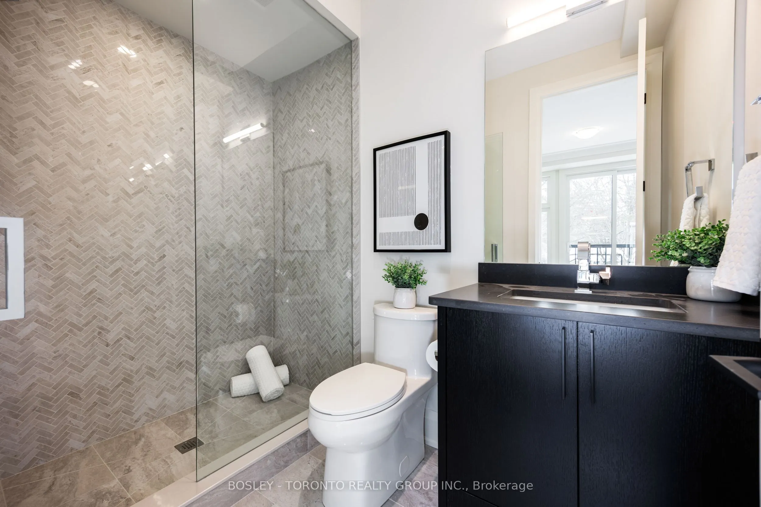 1136 Mona Road, #6