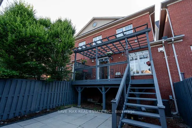 3452 Eglinton Avenue W