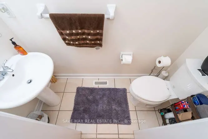 3452 Eglinton Avenue W