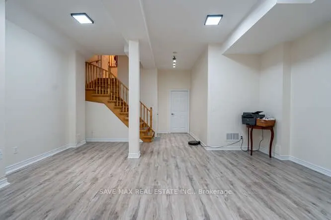 3452 Eglinton Avenue W