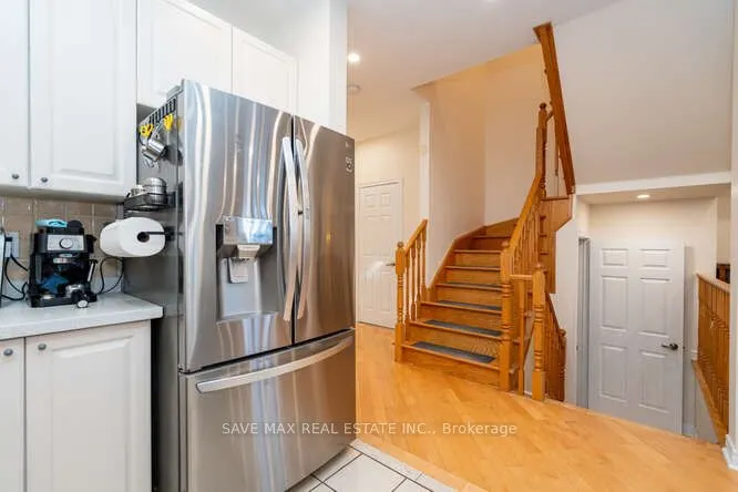 3452 Eglinton Avenue W