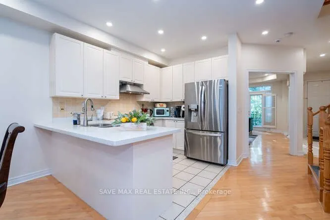 3452 Eglinton Avenue W