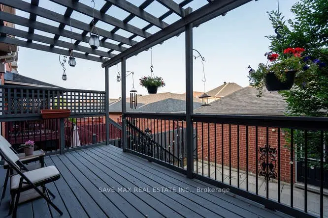 3452 Eglinton Avenue W