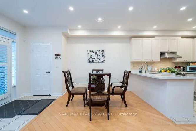 3452 Eglinton Avenue W