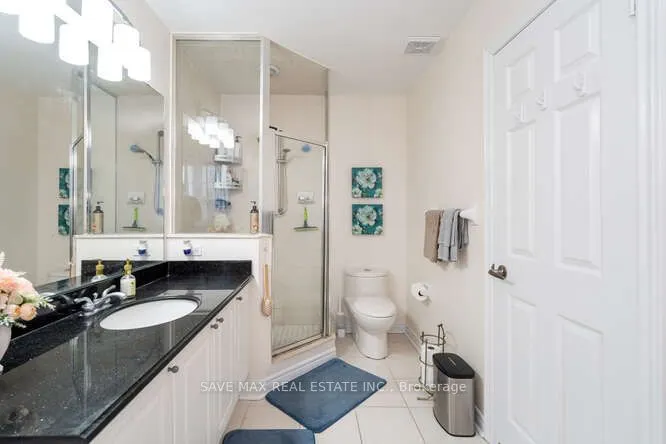 3452 Eglinton Avenue W