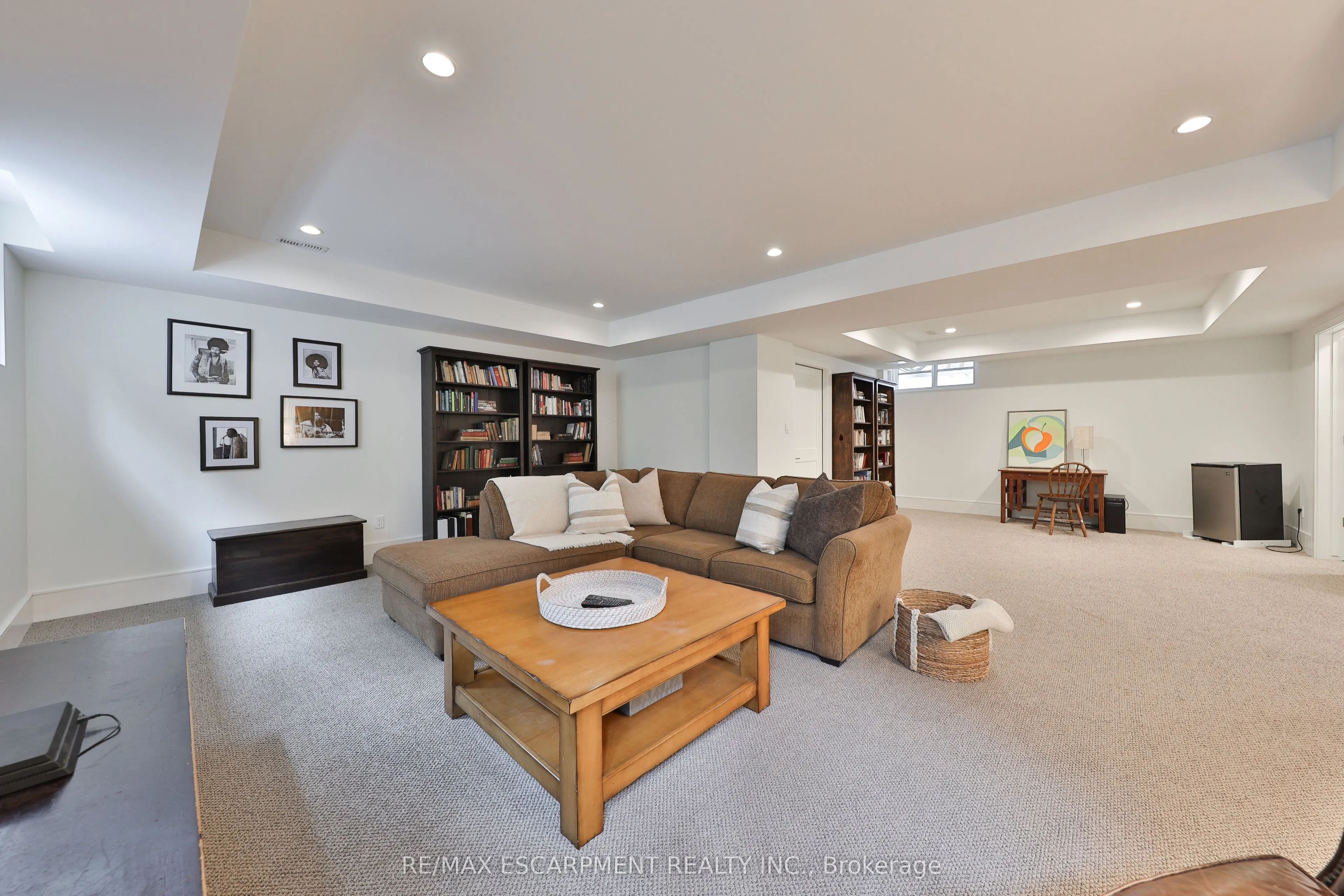 49 Pine Avenue S