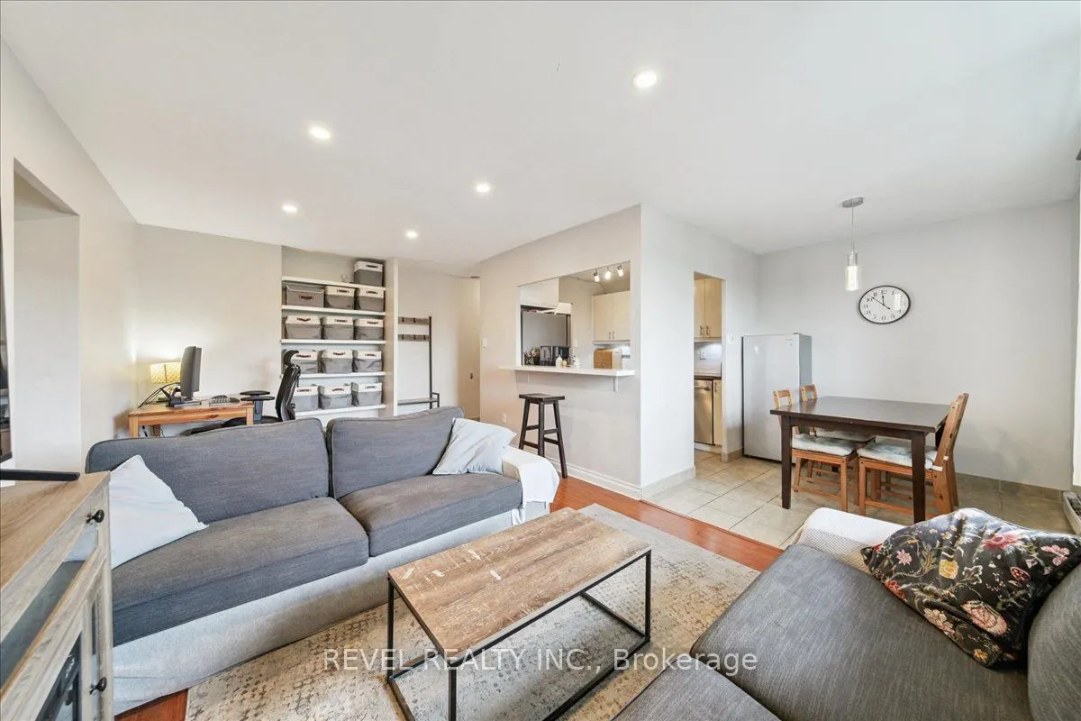 1660 Bloor Street E, #615