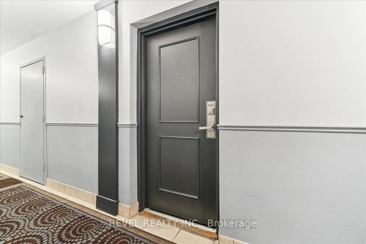 1660 Bloor Street E, #615