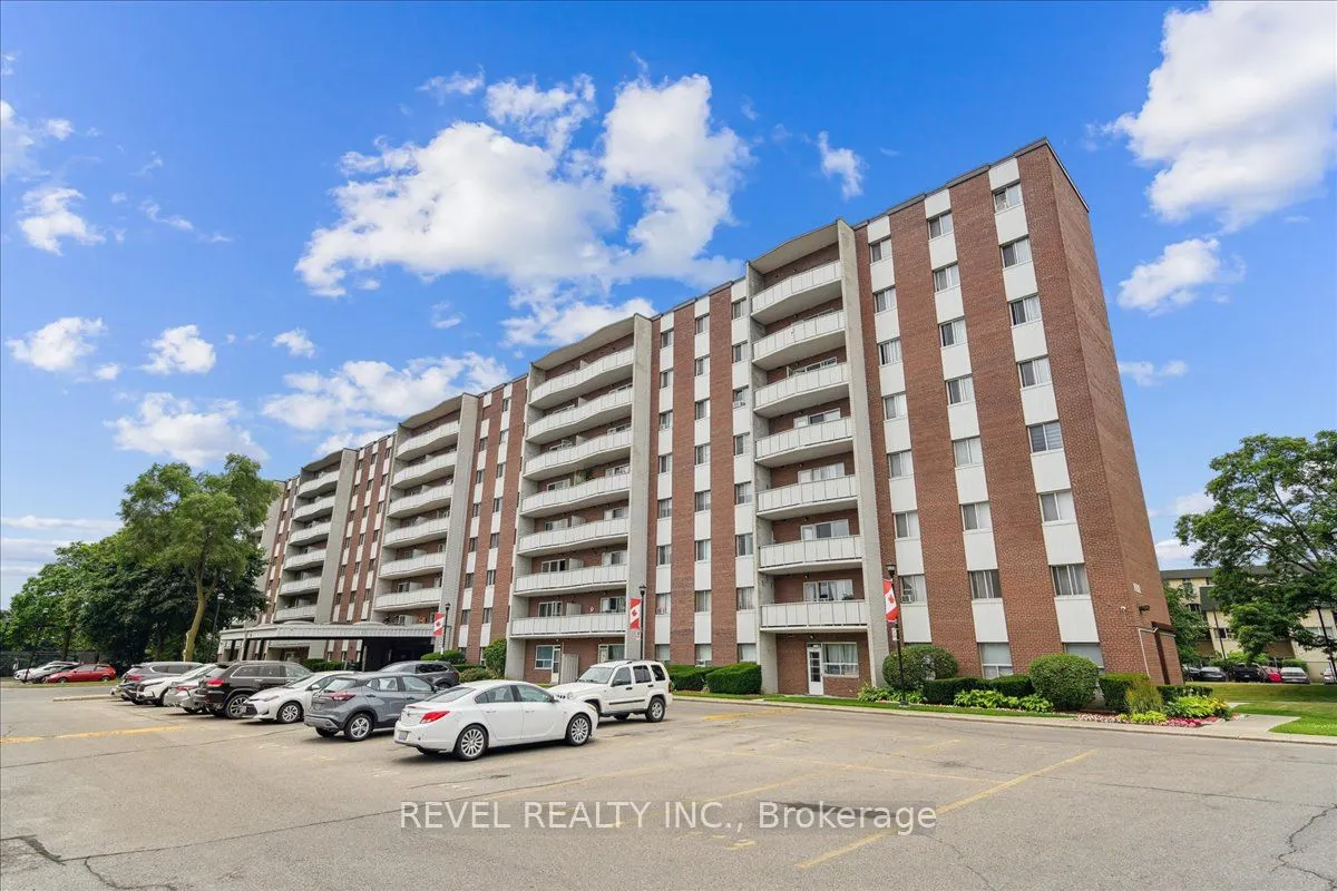 1660 Bloor Street E, #615