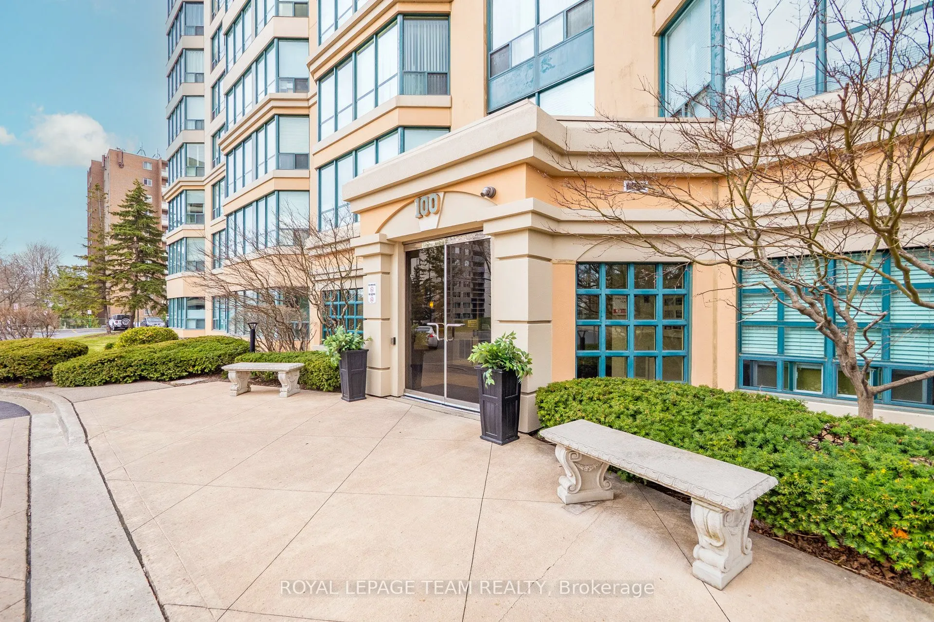 100 Millside Drive, #208
