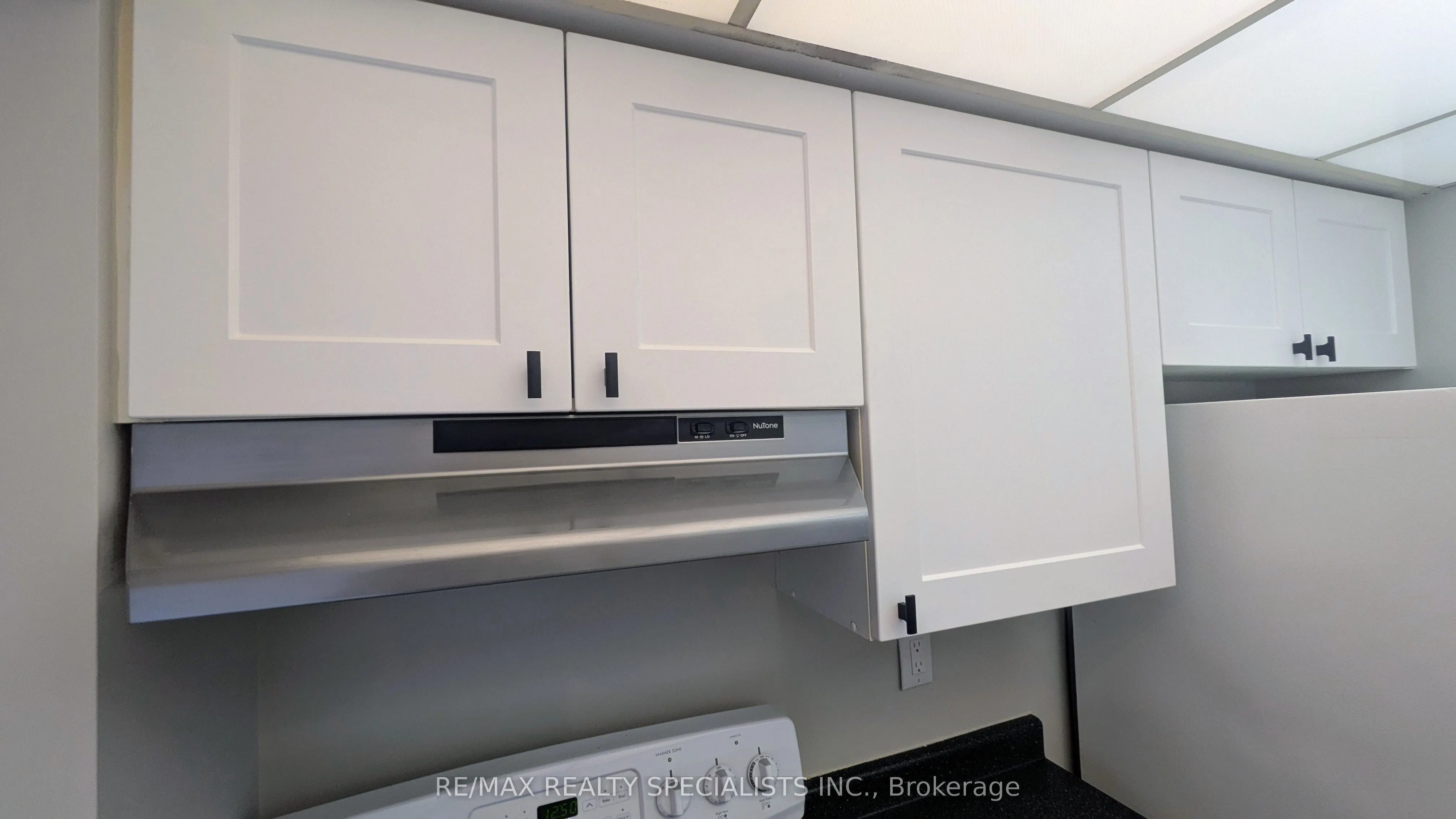 2542 Argyle Road, #1205
