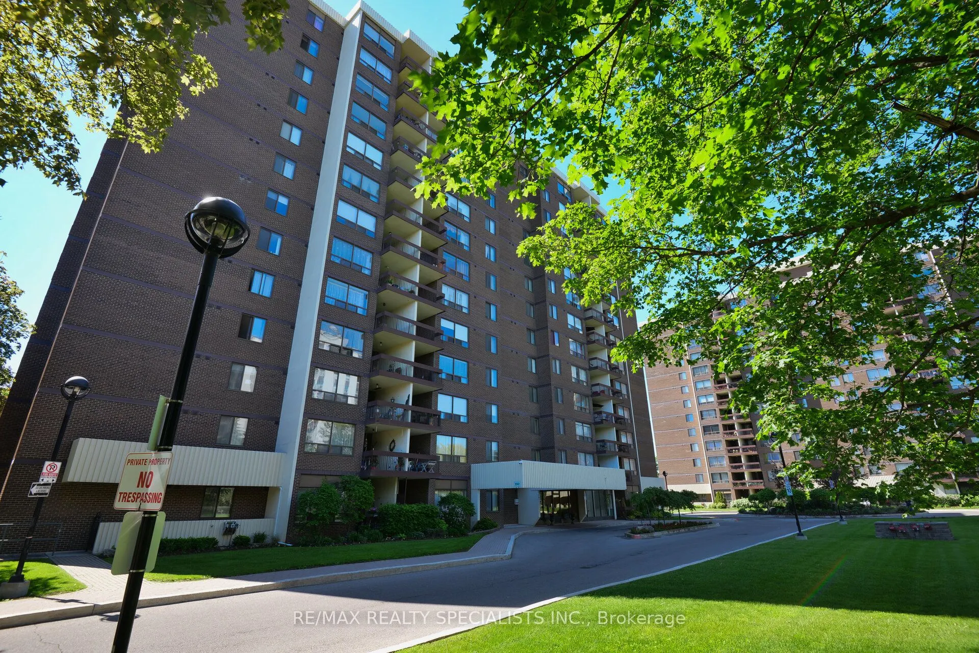 2542 Argyle Road, #1205