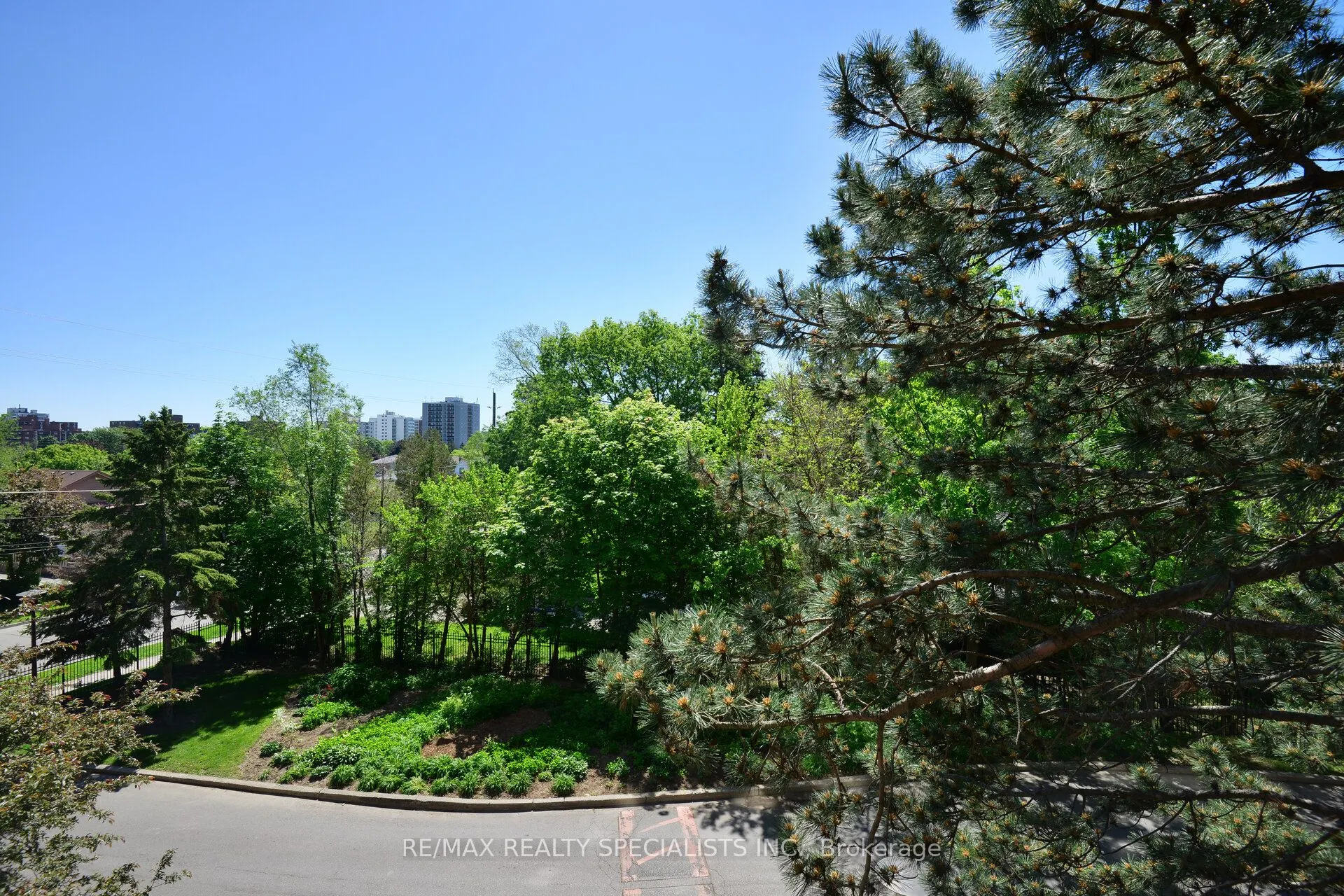 2542 Argyle Road, #1205