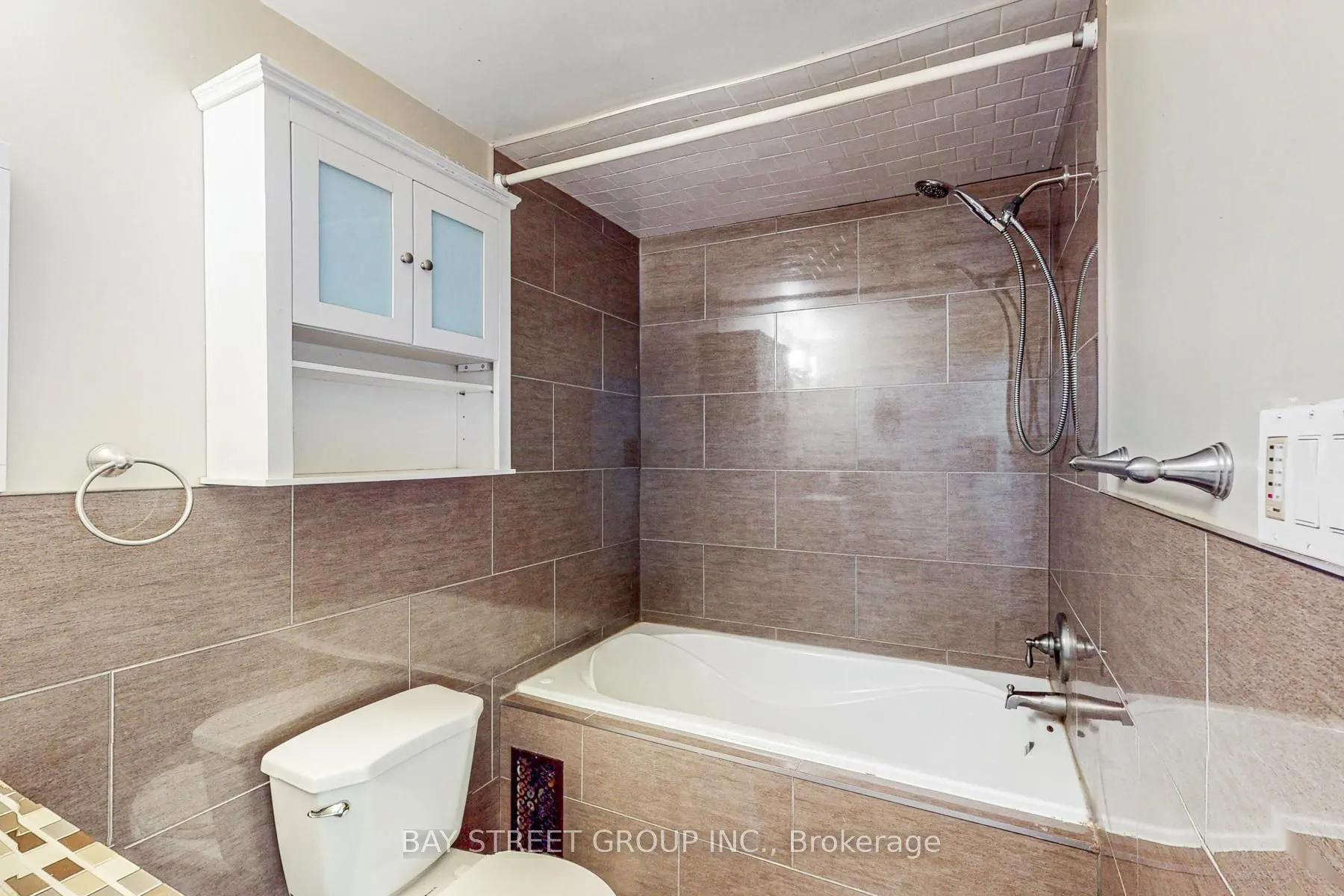 1232 Guelph Line, #13