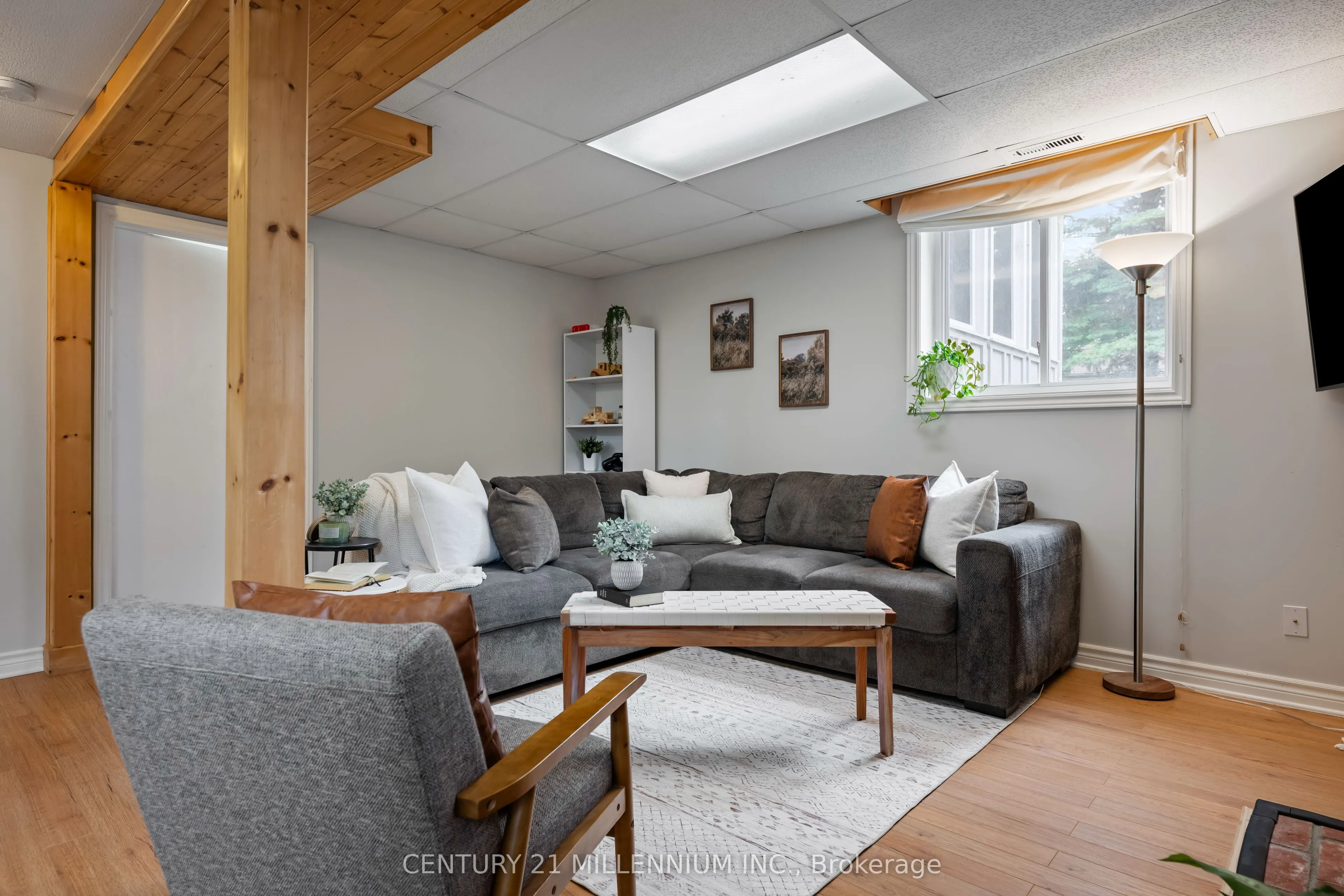 33 Caledonia Road