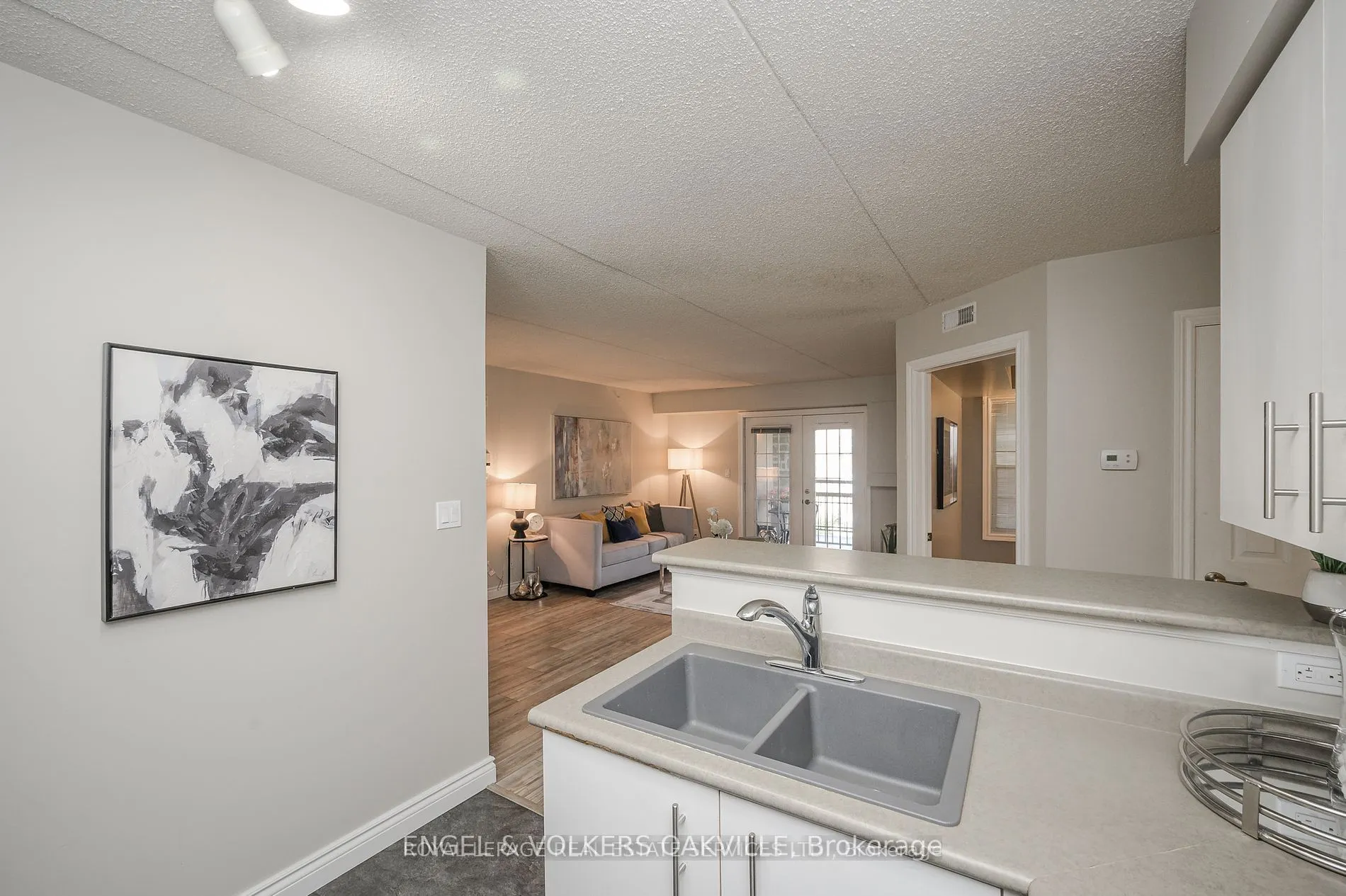 1810 Walkers Line, #308