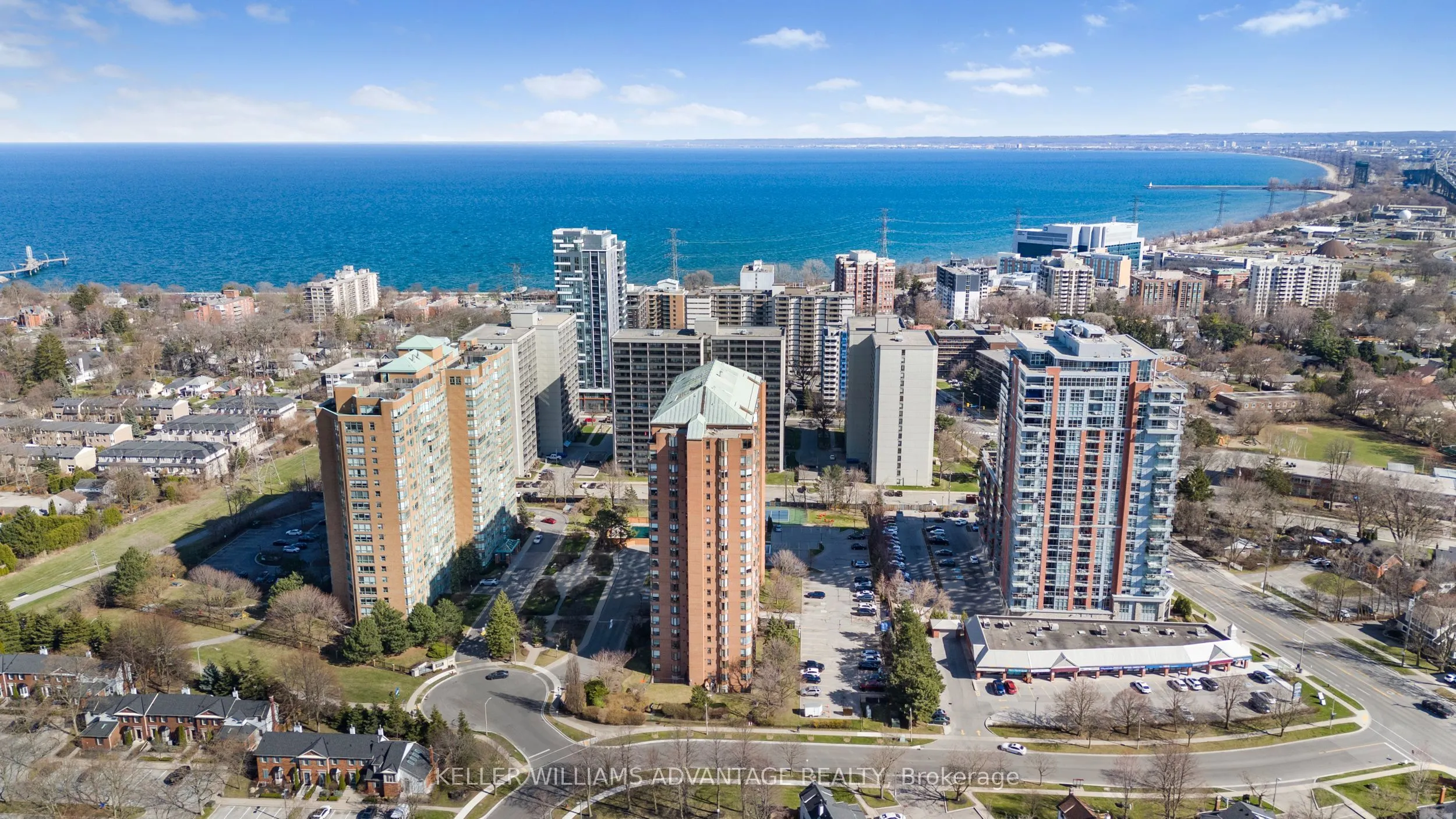 1270 Maple Crossing Boulevard, #208