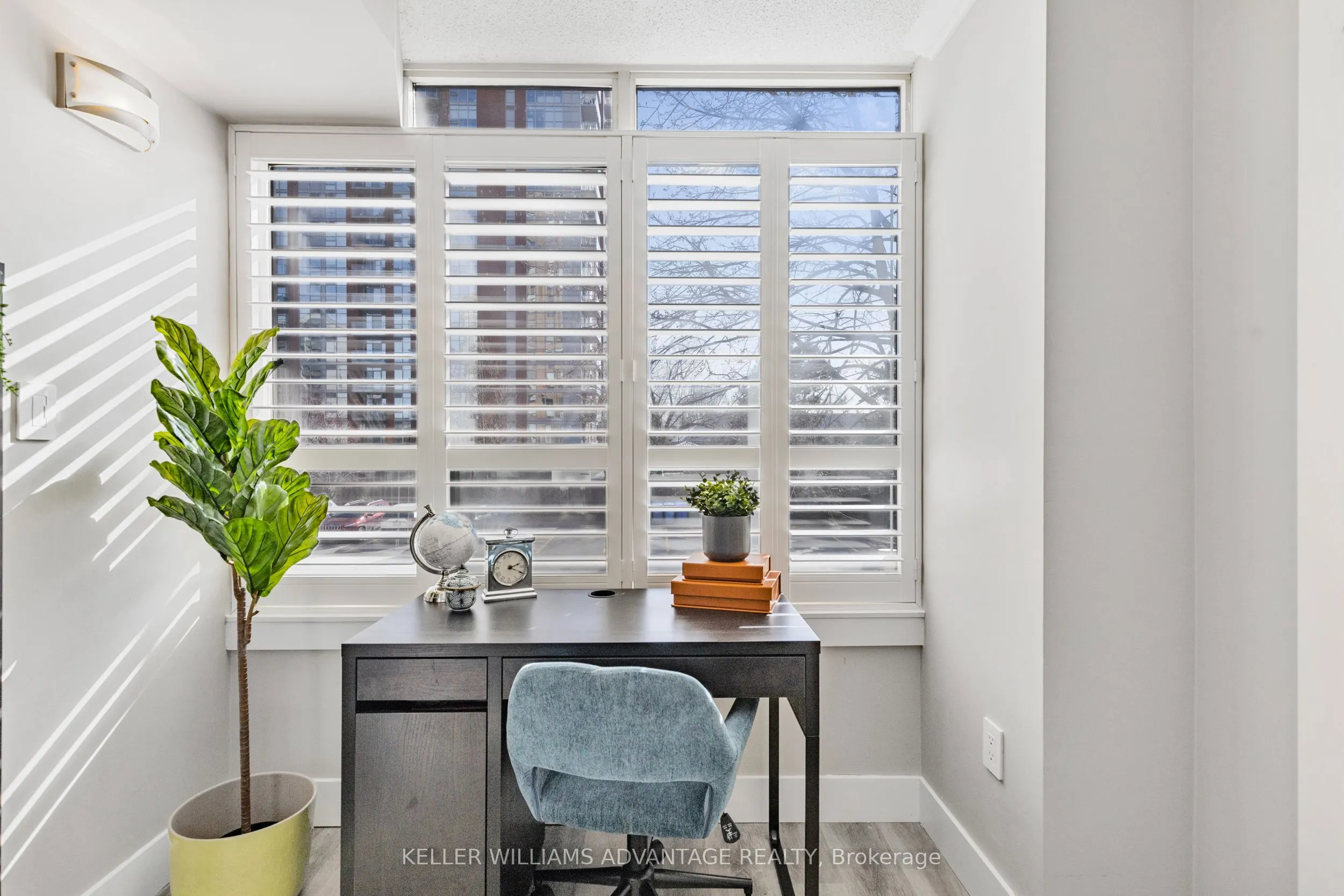 1270 Maple Crossing Boulevard, #208