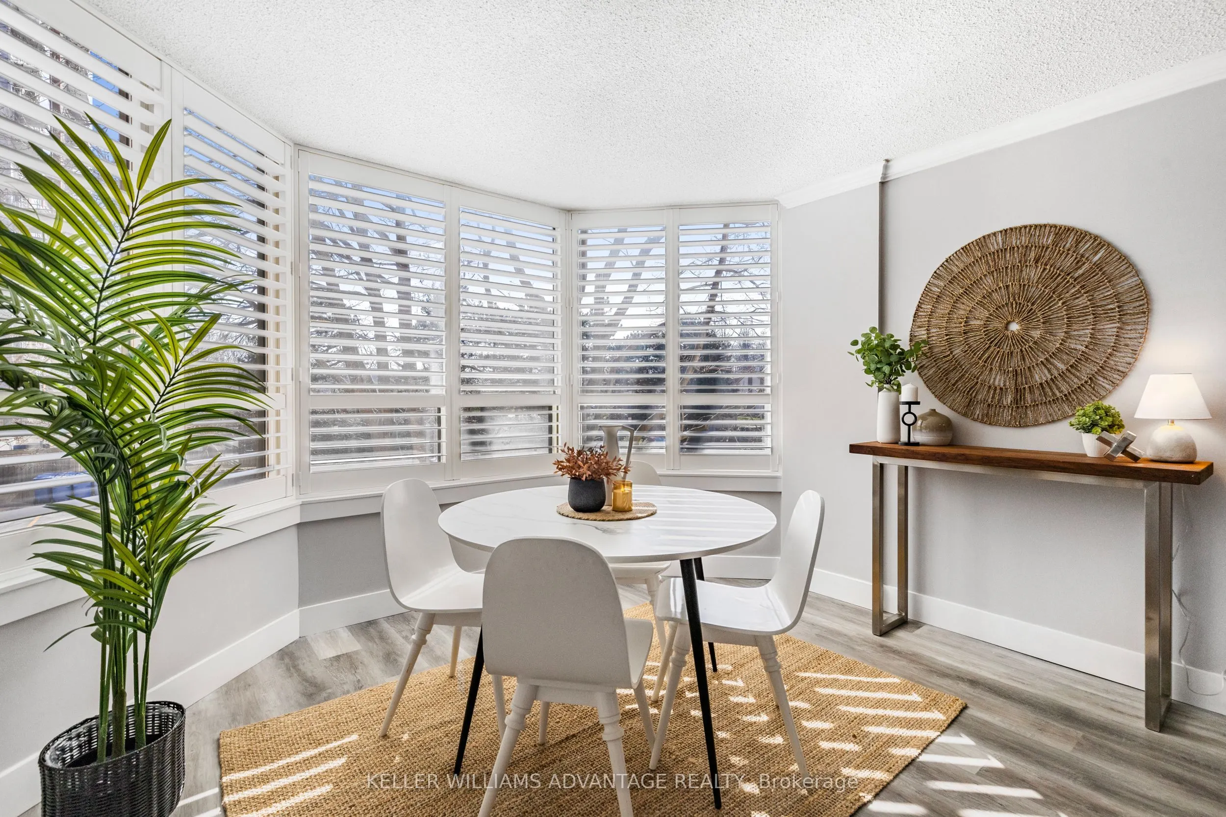 1270 Maple Crossing Boulevard, #208
