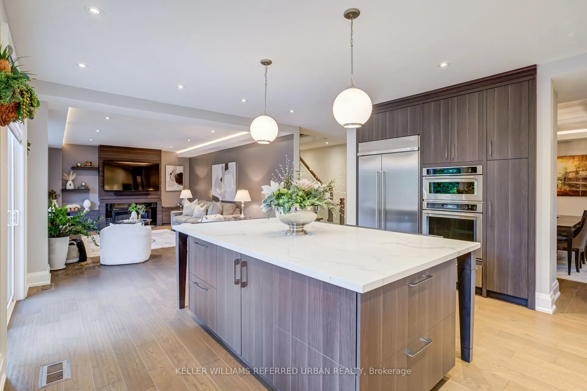 1376 Applewood Road