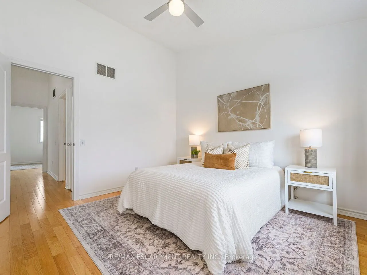 5080 Fairview Street, #15