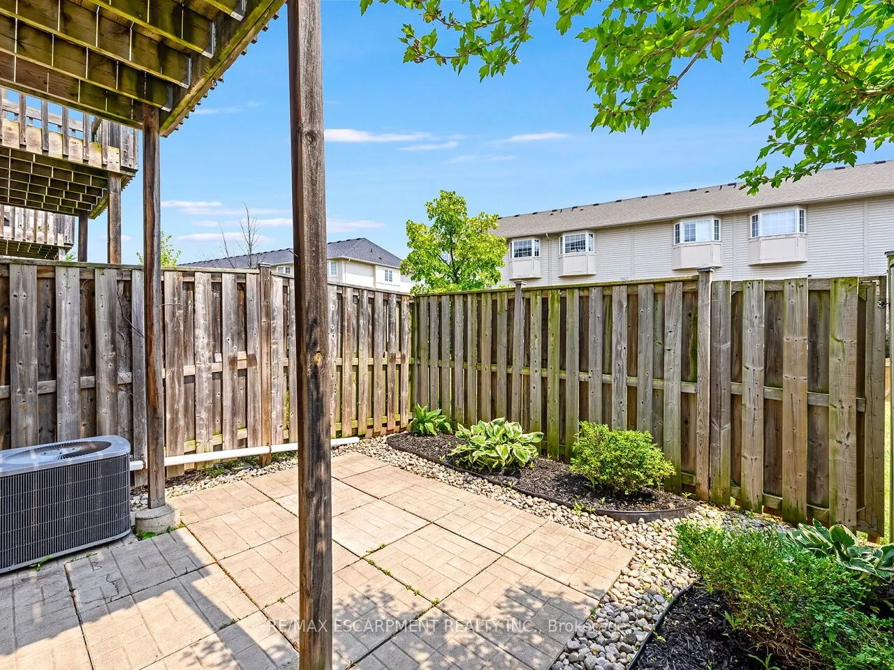 5080 Fairview Street, #15