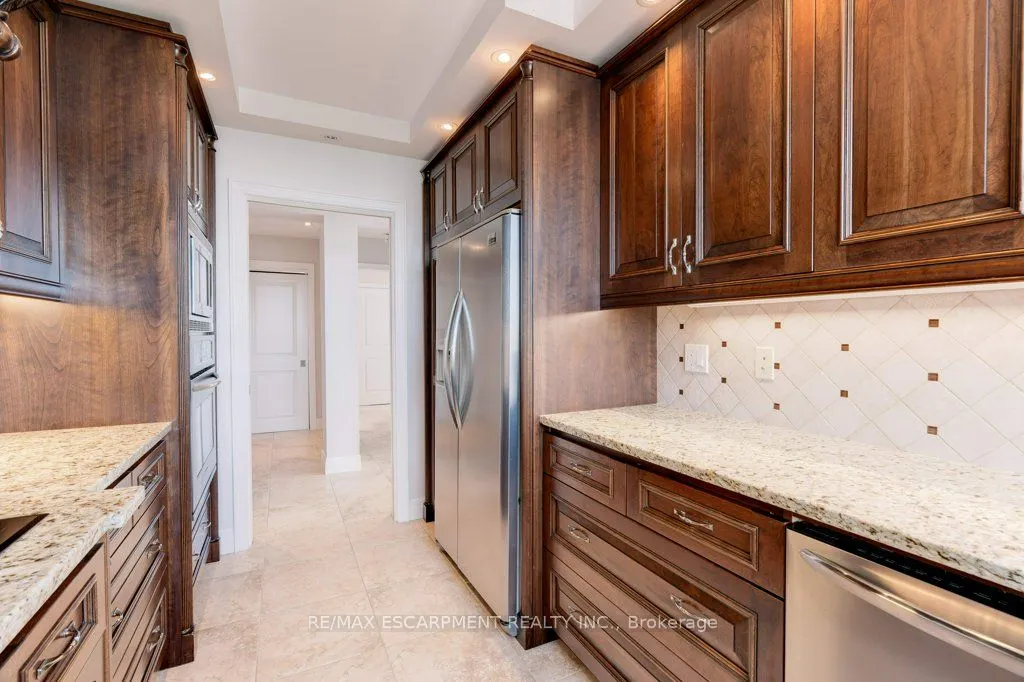 360 Pearl Street, #1303