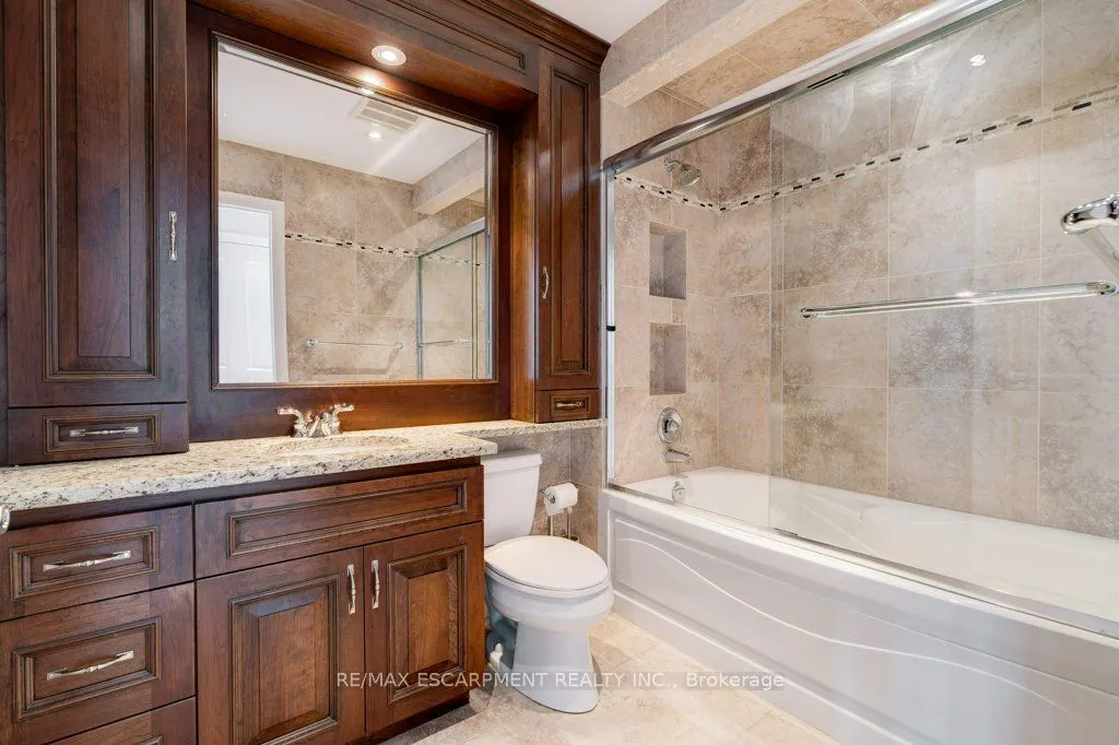 360 Pearl Street, #1303