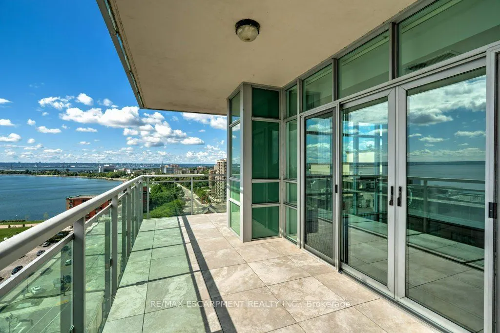 360 Pearl Street, #1303