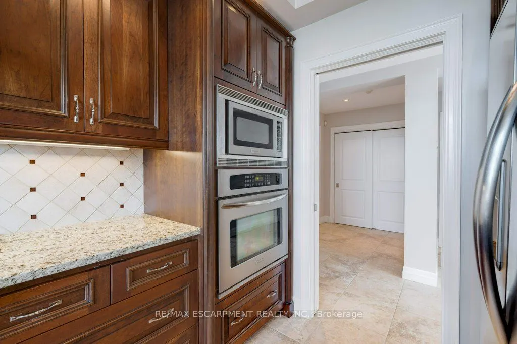 360 Pearl Street, #1303