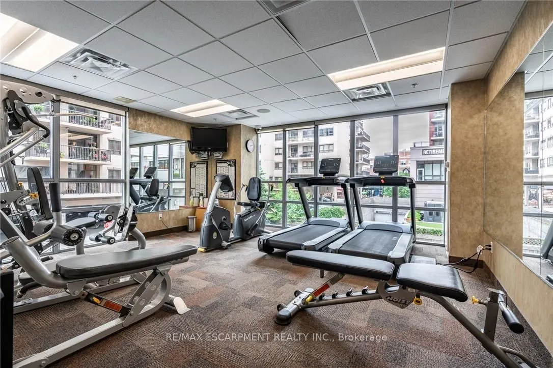 360 Pearl Street, #1303