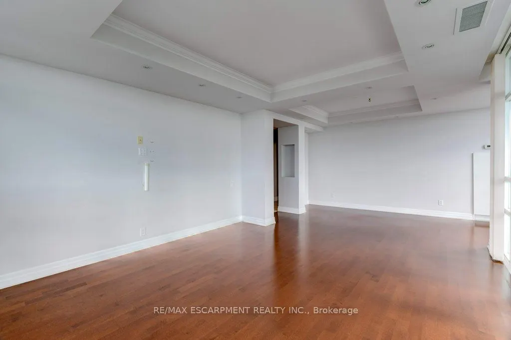 360 Pearl Street, #1303