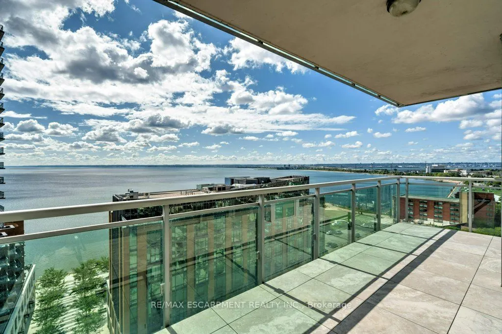 360 Pearl Street, #1303