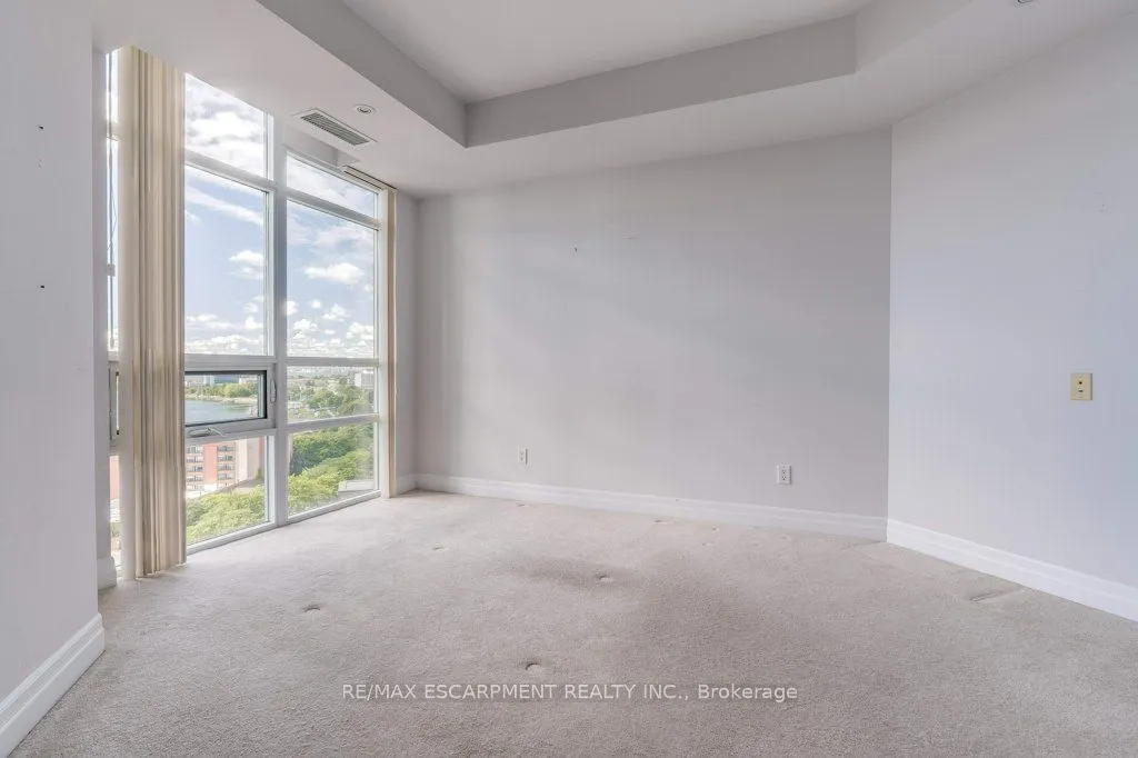 360 Pearl Street, #1303