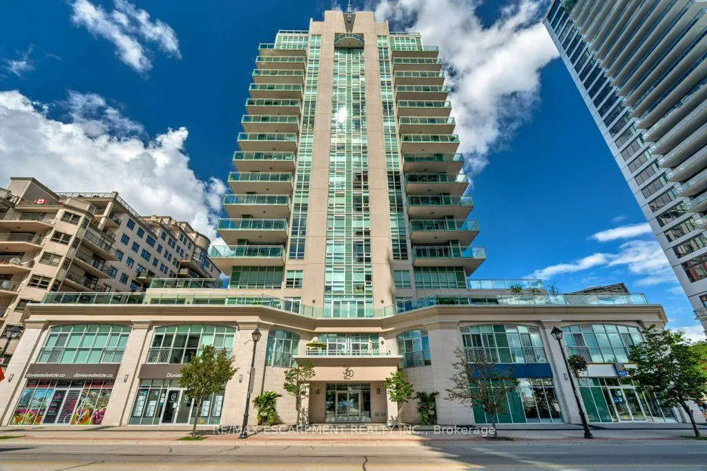 360 Pearl Street, #1303