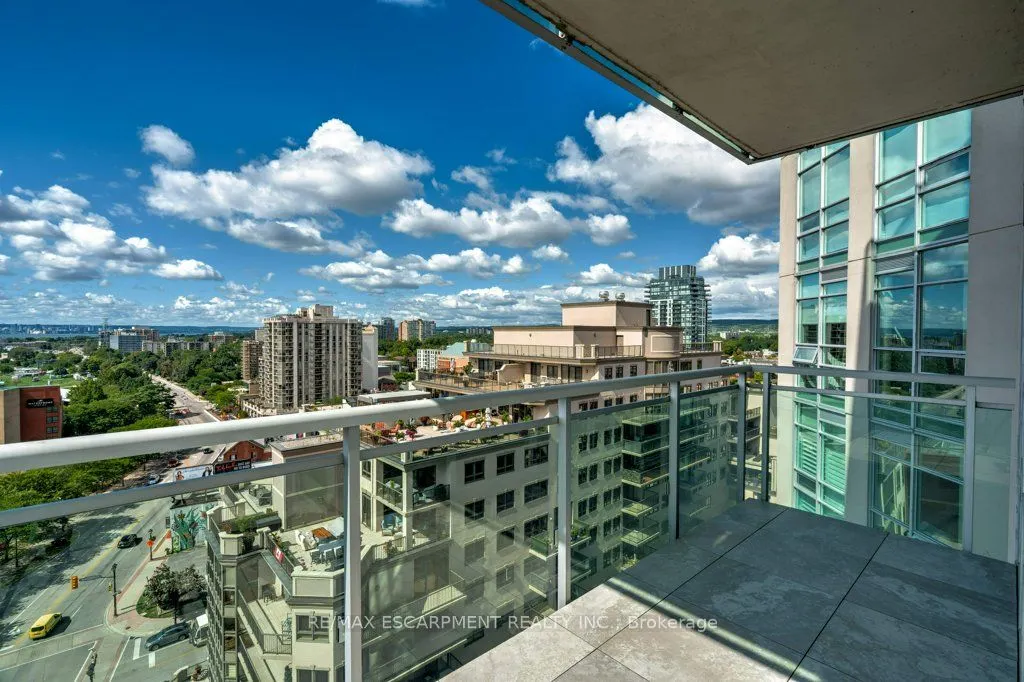 360 Pearl Street, #1303