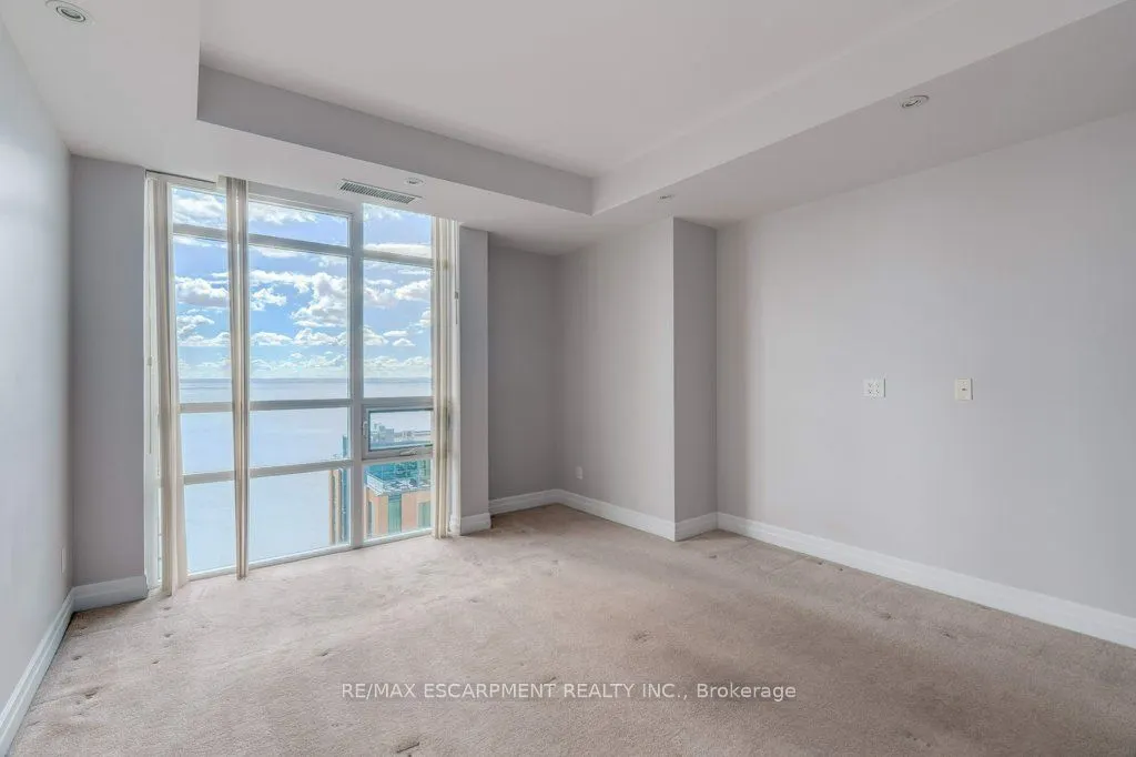 360 Pearl Street, #1303