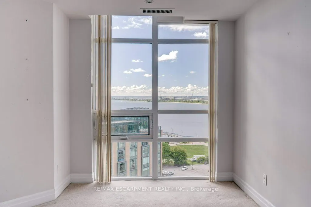360 Pearl Street, #1303